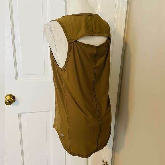 Lululemon Sculpt Tank - Picture 5 of 7